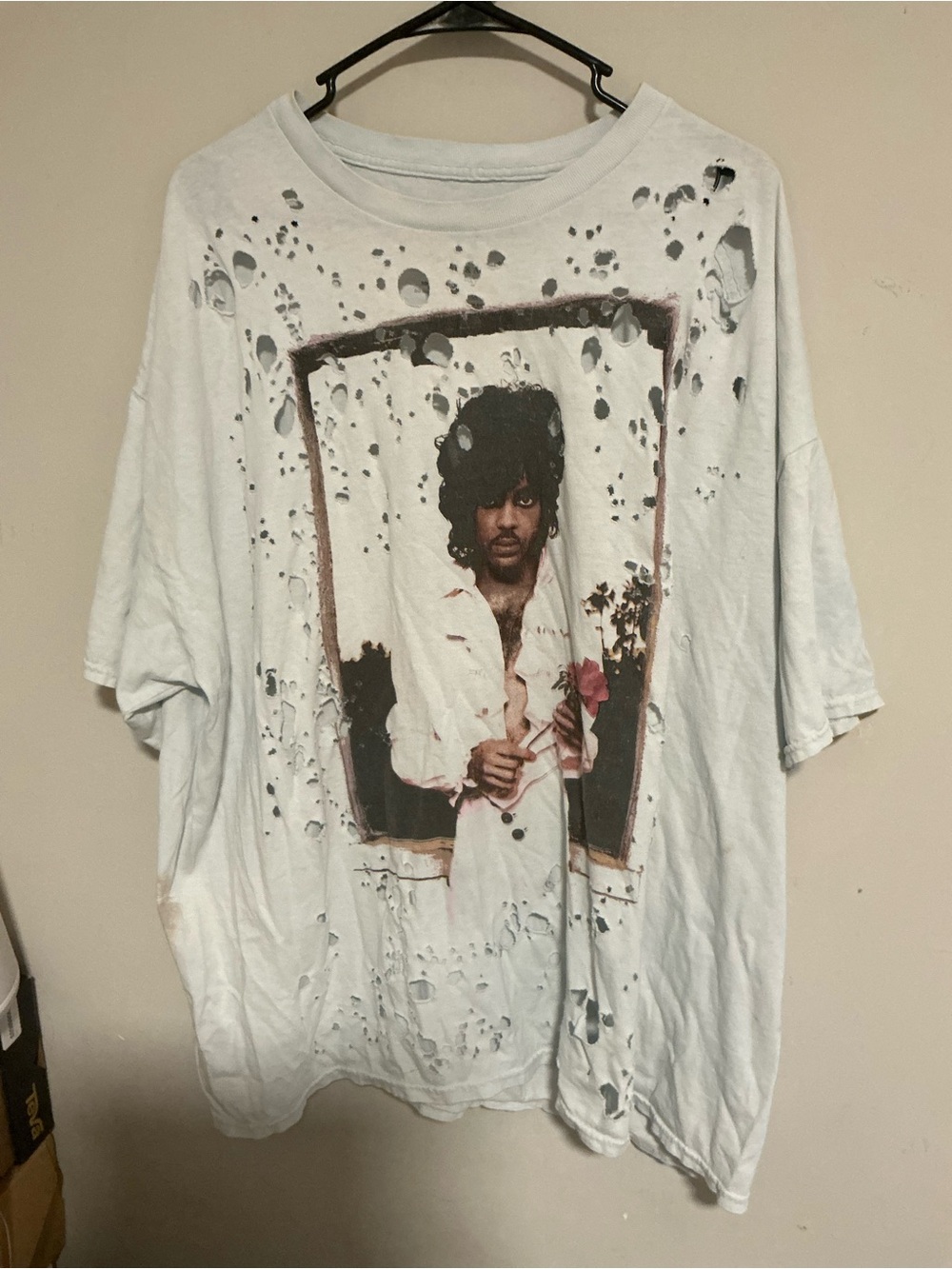 Distressed White Short-Sleeve Graphic Tee